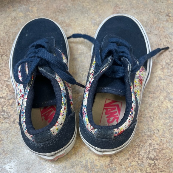 Girls Vans - Picture 3 of 6